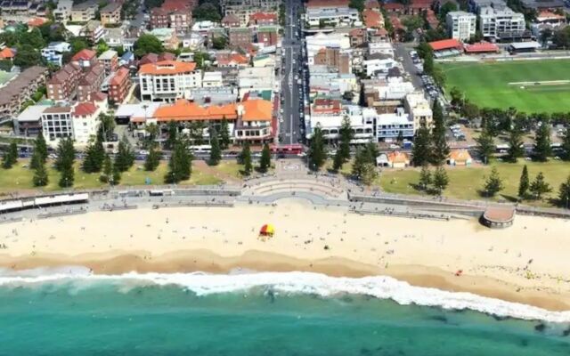 Mad Monkey Coogee Beach Hostel