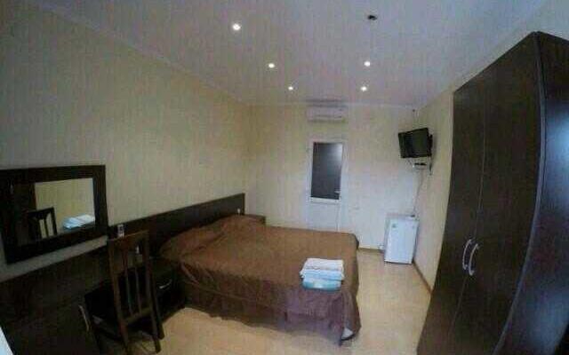 Mramornyj (Golubaja buhta)