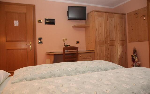 Hotel Caravasc