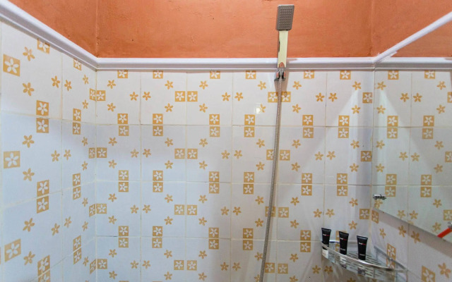 RedDoorz Pesanggrahan