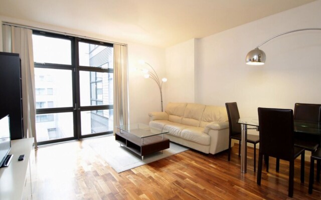 Oyo Home Canary Wharf 2 Bedroom Apartment