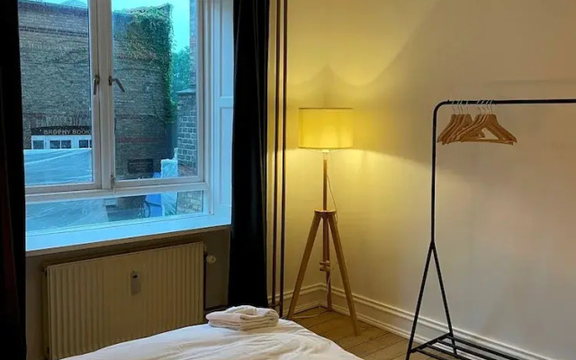 2-bedroom Apartment Retreat