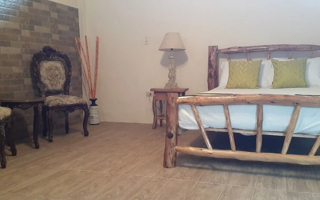 Ficus Lodge