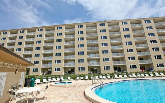 Islander Condo Rentals by Holiday Isles