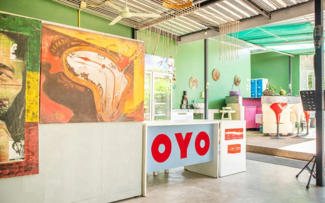 OYO 617 Tira Hostel chalong Phuket