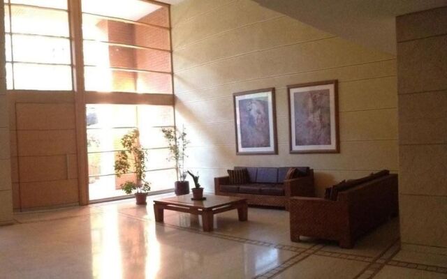 El Golf Apartment