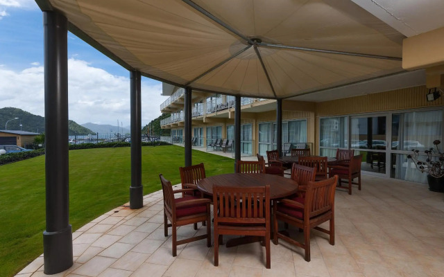 Picton Beachcomber Inn