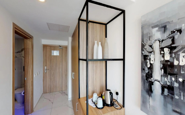 The Blue Ivy Hotel and Suites