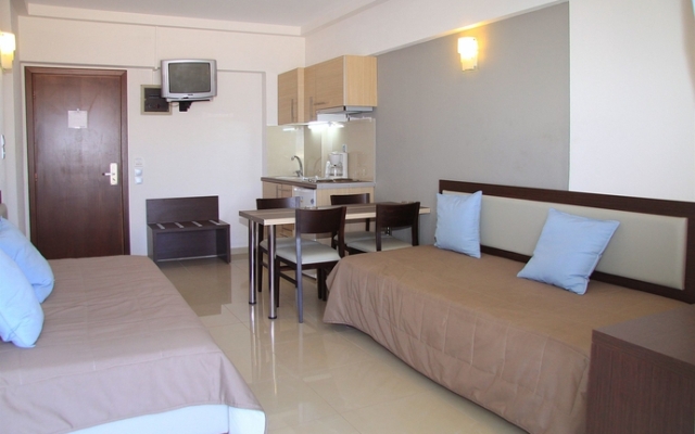 Agela Hotel & Apartments