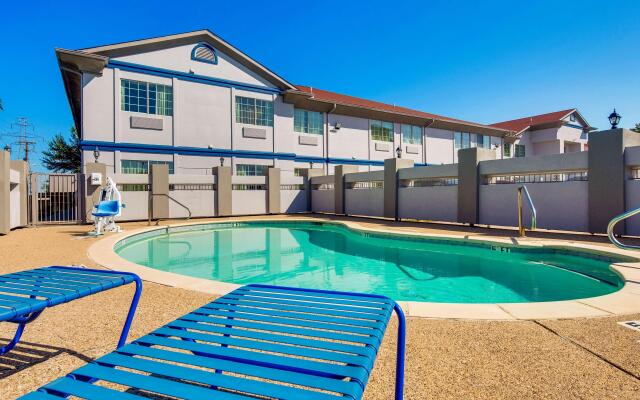 SureStay Plus by Best Western Benbrook Fort Worth
