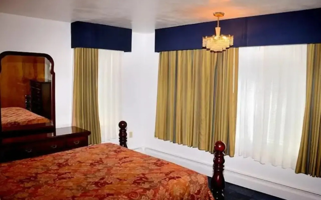 Cardinal Inn