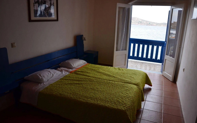 Themis Hotel