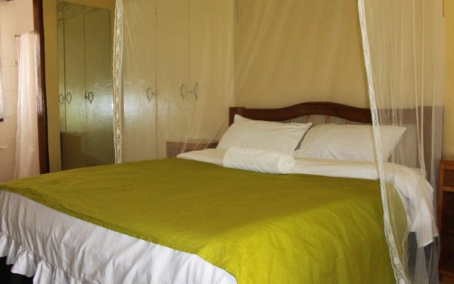 Serene Guesthouse, Entebbe