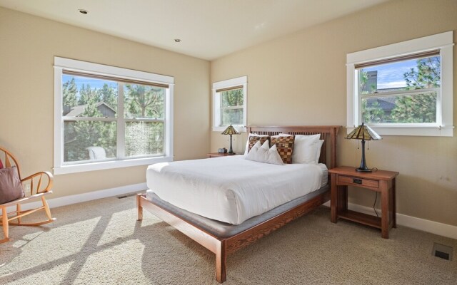 Big Wren 3 Bedroom Home By Redawning