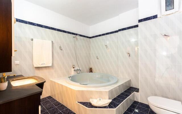 Luxury Apartment 190 m2 Sky & Sea