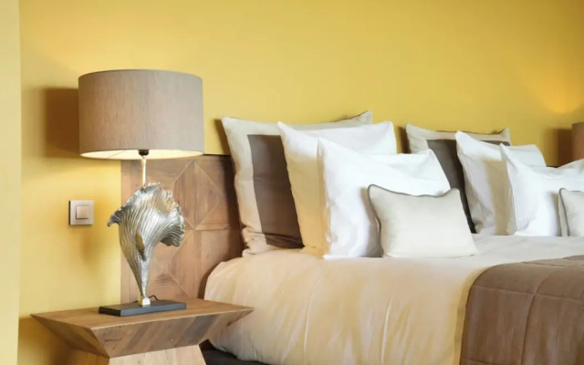 Les Regalia Hotel & SPA