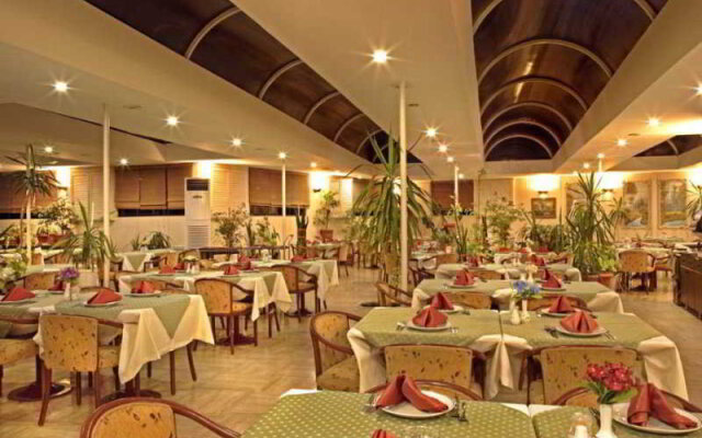 City Hotel