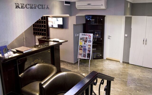 Lazar Lux Apartments