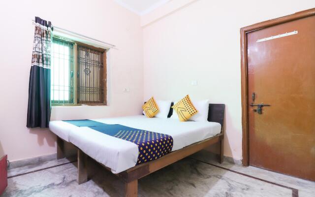 SPOT ON 65703 Om Sai Nath Lodge