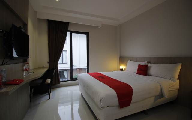 RedDoorz Plus @ TB Simatupang