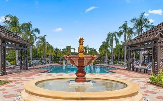 Elegant Home With Pool & Spa, Close to Disney