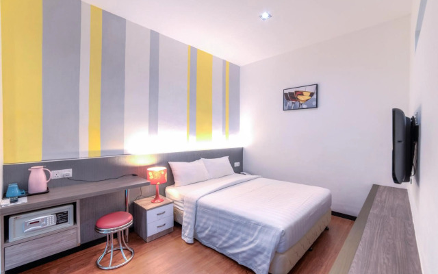 Yan Hotel