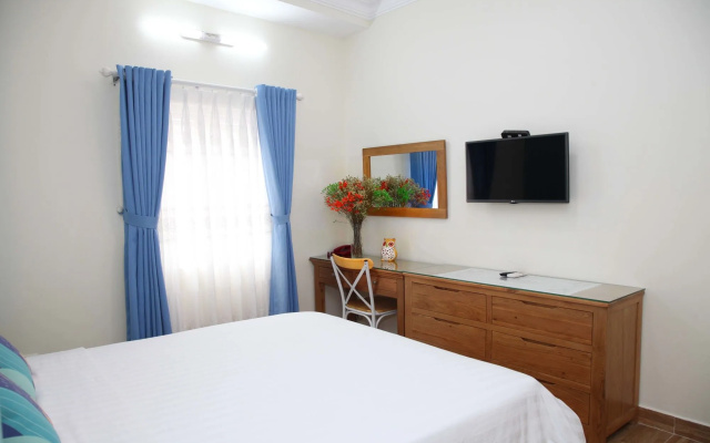 Cozy Hotel - 140 Cong Quynh