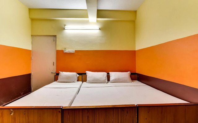 OYO 36583 Hotel Srinivasa Residency