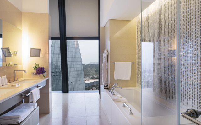 Fairmont Baku - Flame Towers