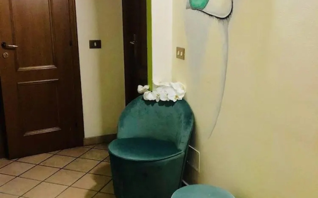 Parisa Suite