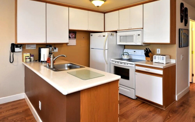 Hale Kamaole #205 - 1 Br Condo
