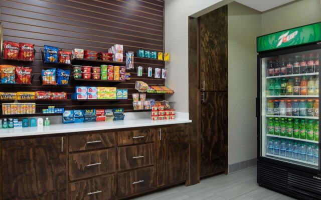 La Quinta Inn by Wyndham Calhoun South I-75