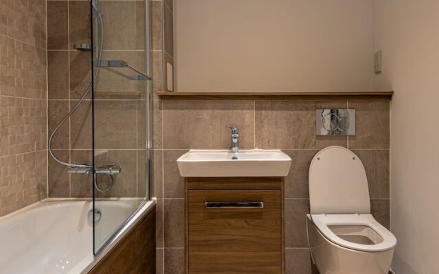 Roomy Comfortable Apartment