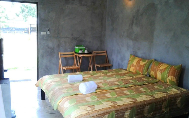 Pran River View Resort