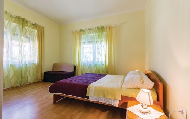 Nice Home in Pula With Wifi and 4 Bedrooms