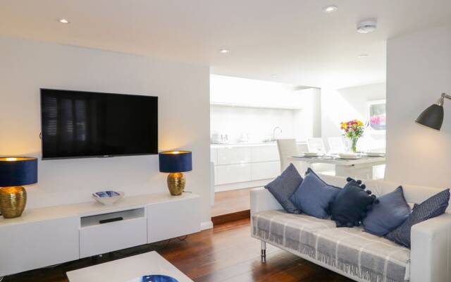 36 Sandend Village