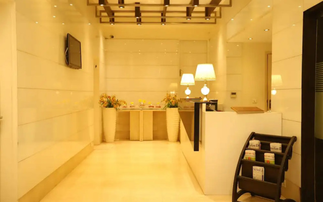 Hotel Amrapali Grand