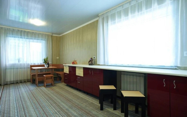 Boryspil Airport Sleep&Fly GuestHouse