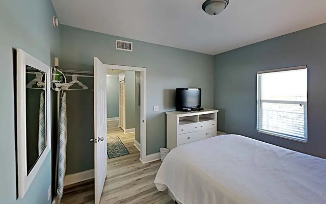 Laketown Wharf #1309 - Hongs Hide-away