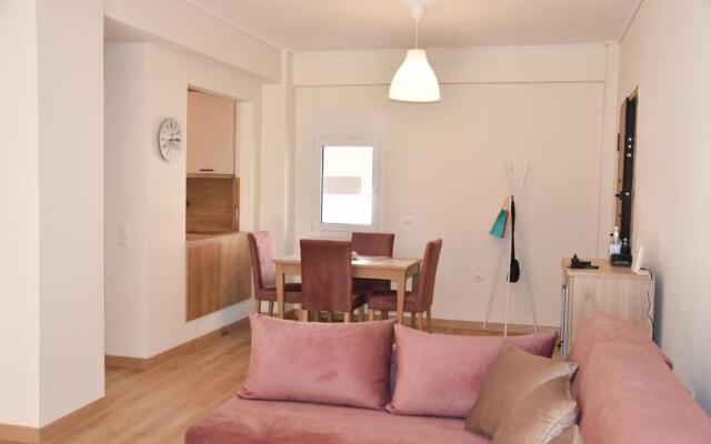 Comfy Central Apartment