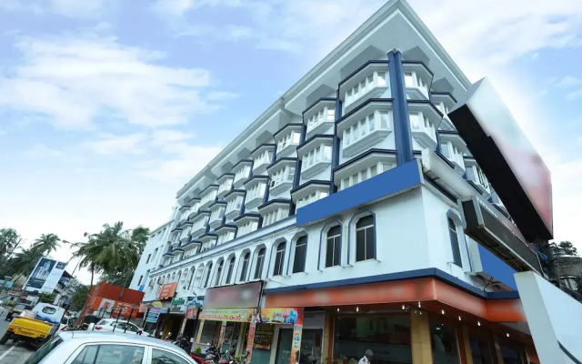 OYO 14328 Hotel Rv Tower