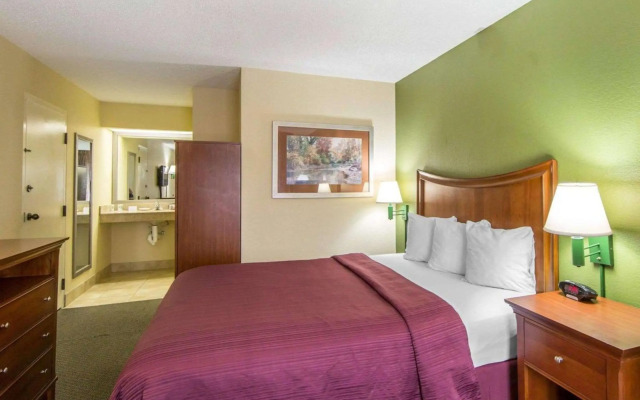 Quality Inn Merchants Drive