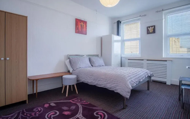 Skyfall - 2 Bedroom Apartment - Milford Haven