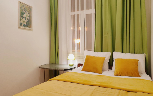 Апартаменти трехкімнатні в самому центрі для 6-х