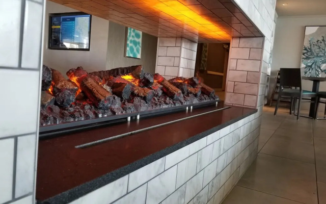 Executive Inn & Suites Embarcadero Cove Oakland Waterfront