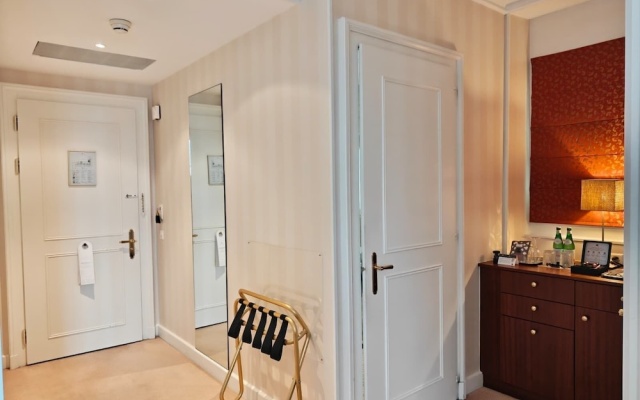 La Residence des Trois Couronnes – Guest Rooms – Vevey