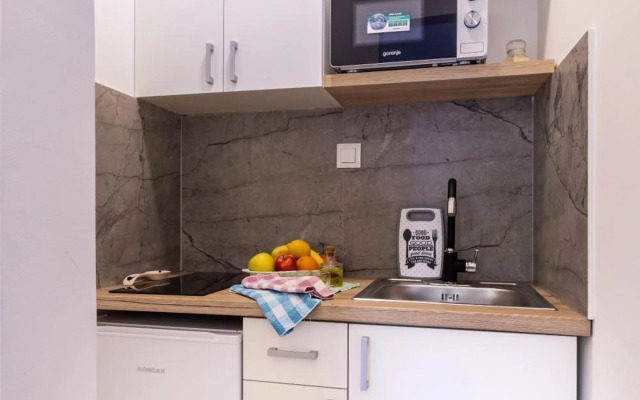 Apartment Alpha and Studio Simba