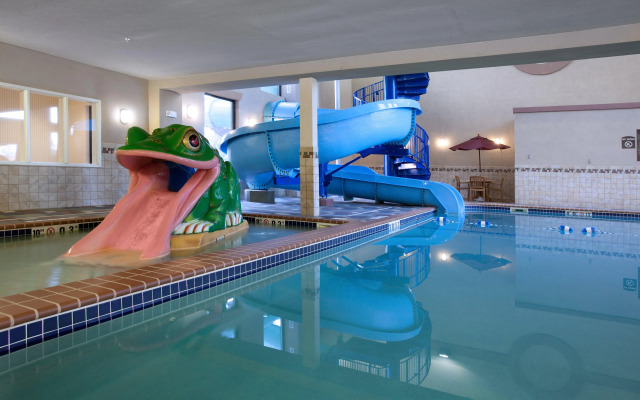 Holiday Inn Express Hotel & Suites Longmont by IHG