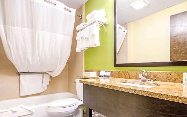 Quality Inn & Suites Glenmont - Albany South