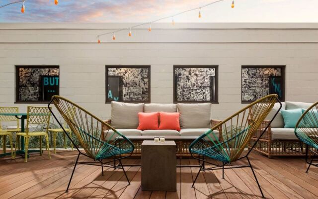 Studio Allston Hotel